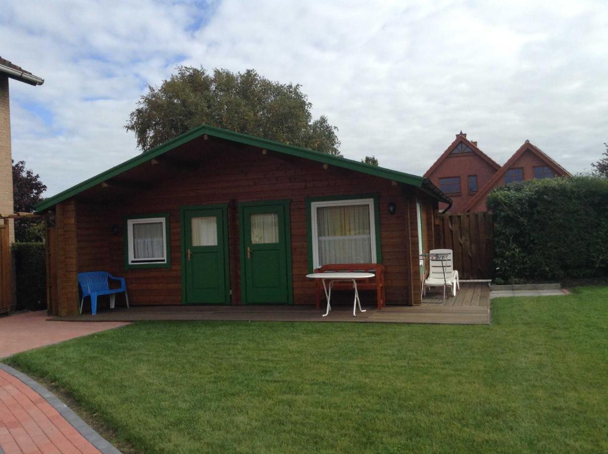 Ferienwohnungen Haus Sommerwind, 45075 Jemgum Exteriör bild